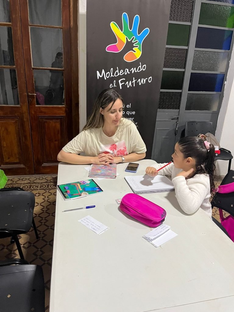 Aulas de apoyo escolar 2025